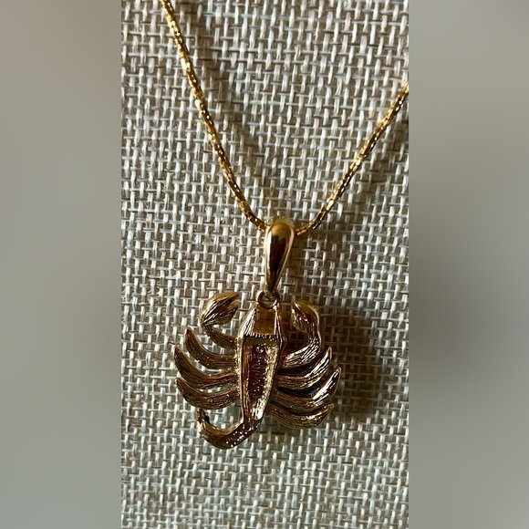 Vintage 1980’s Bob Mackie Blue and Gold Enamel Scorpio Necklace - Picture 4 of 10